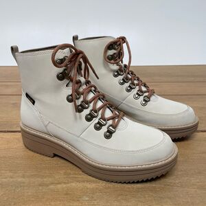 Teva Midform Lace Up Boots in Ivory Size 8.5